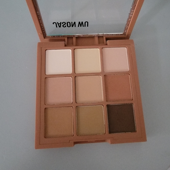 Free with $30 - Jason Wu Matte Agave palette - Picture 1 of 1